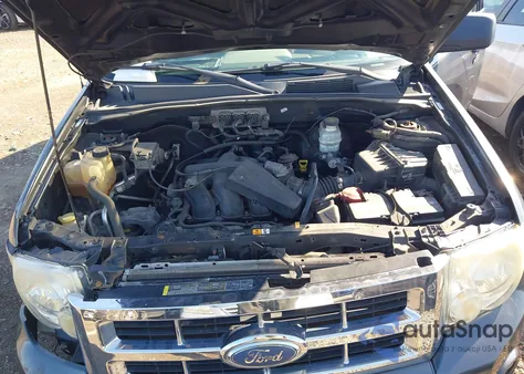 2008 Ford Escape Xlt из США, поврежденный, VIN 1FMCU03108KA80952